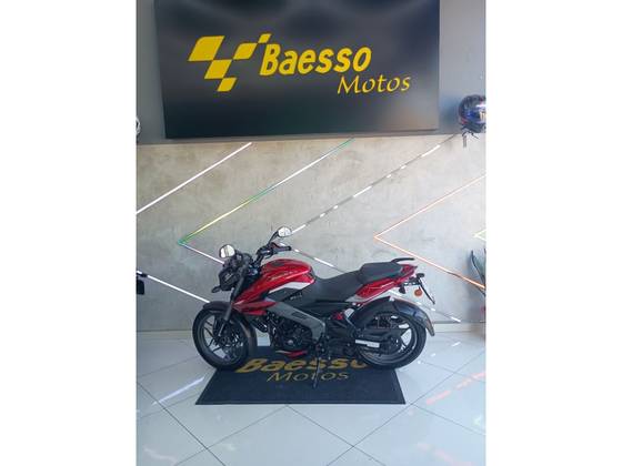 BAJAJ DOMINAR 200 